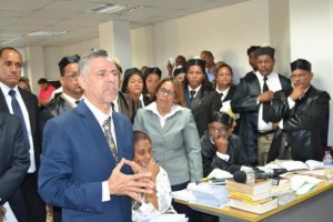 Manuel Jiménez dice que no fue al Tribunal Electoral a hacer show