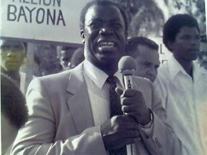 Piden no quitarle nombre Peña Gómez a palacio municipal SDE