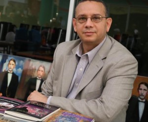 José Acosta gana Premio Nacional de Cuento de RD