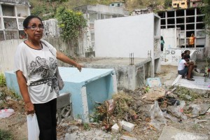 basura-y-robos-en-el-cementerio-general--2013114075112-6a879e18120921a8f23734961893ec6d