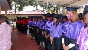 Escuela Vocacional FFAA gradúa 265 en carreras técnicas