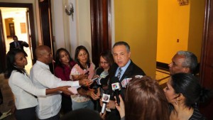 Suspenderán empleados no hayan sido contratados por Presidencia