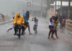 Onda tropical y vaguada generarán más lluvias sobre Rep. Dominicana