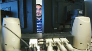 Encuentran fallas de seguridad en portales Pentágono Encuentran fallas de seguridad en portales Pentágono