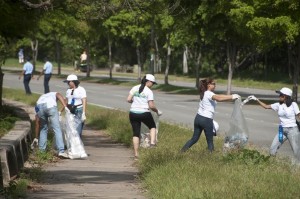 Voluntariado Banreservas realiza operativo limpieza en Mirador Sur