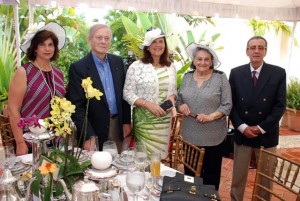 Celebran una Tarde de Té Primaveral,  en Homenaje a Hilma Contreras