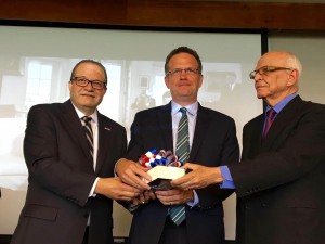 WASHINGTON: Obras Bosch en universidad más vieja de EU WASHINGTON: Obras Bosch en universidad más vieja de EU