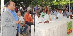 AZUA: Agricultura apoyará a los productores de tomate