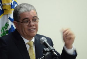 Presupuesto contempla RD$3 mil millones “dignificar” vida policías