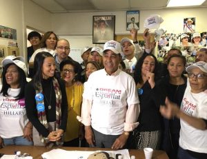 Abren oficina en alto Manhattan para apoyar a Hillary Clinton