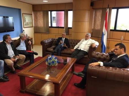 Presidente Copppal se reúne con ex presidente Paraguay, Fernando Lugo imagen