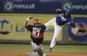 Aprueban reglamento para revisión de jugadas «apretadas» de béisbol Aprueban reglamento para revisión de jugadas «apretadas» de béisbol