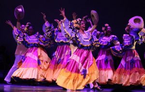 MEXICO: Ballet Folklórico RD logra éxito en Mérida