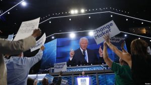 OHIO: Bill Clinton critica Obamacare y defiende a Hillary OHIO: Bill Clinton critica Obamacare y defiende a Hillary