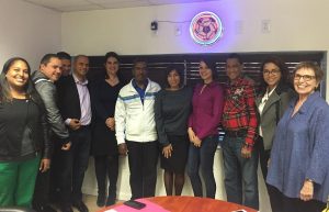 Jefa Asuntos Consumidor NY se reúne con bodegueros