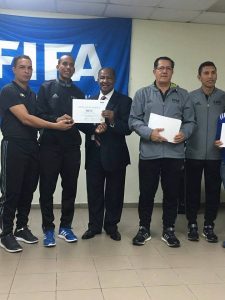 FEDOFUTBOL clausura curso para árbitros élites