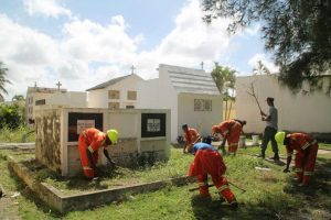 Alcalde del DN dispone limpieza del cementerio Cristo Redentor