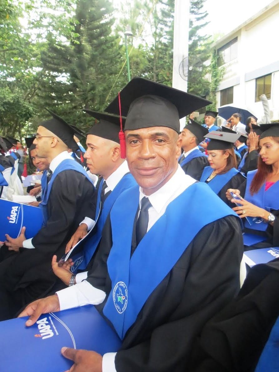 SANTIAGO: UAPA gradúa internos de la cárcel de Rafey imagen