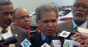 Colegio Médico y Gobierno se aprestan a firmar acuerdo salarial