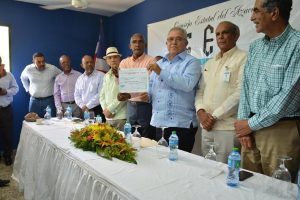 CEA paga $20 millones a colonos por caña servida en zafra 2015-16