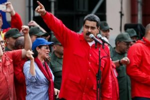 Maduro convoca al Consejo Defensa y poderes públicos por “golpe parlamentario”