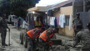 VICENTE NOBLE: Obras Públicas interviene; realiza operativo limpieza