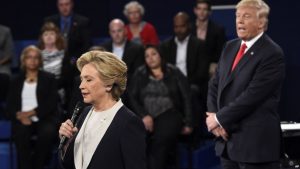 Encuesta CNN dice Clinton ganó debate 57% contra 37%