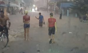 SANTIAGO: Ríada inunda 100 viviendas