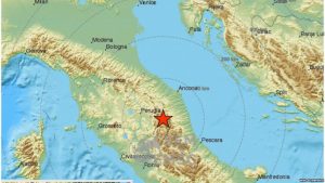 ITALIA: Réplica de 6,4 sacude región central