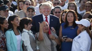 FLORIDA: Trump con exiliados cubanos y Clinton con hispanos