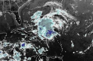 COE anuncia seguirán las lluvias por vaguada; 10 provincias alerta verde