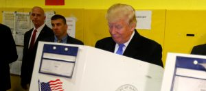 Trump vota en Manhattan y dice que todo está saliendo «muy bien»