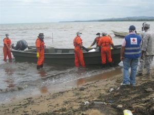 HIGUEY: Zozobra yola iba a P. Rico; rescatan 13 viajeros con vida