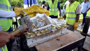 Aduanas destruye mercancías falsificadas por valor 415 millones Aduanas destruye mercancías falsificadas por valor 415 millones