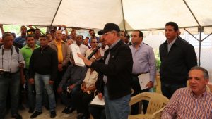 Presidente Medina reitera impondrán sanciones a quienes corten árboles