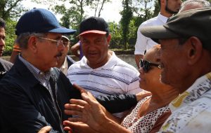 Presidente Medina recorre zonas más afectadas por las lluvias