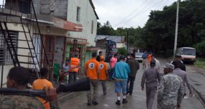 Ordenan la evacuación obligatoria de cientos de familias en la R. Dom.