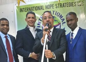 Forman entidad a beneficio dominicanos en el exterior