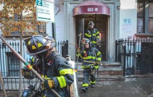 Incendio mata bombero retirado en el Alto Manhattan