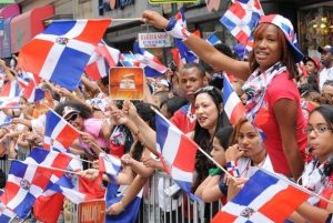 Candidatos demócratas lograron gran apoyo; Hilary Clinton ganó ampliamente