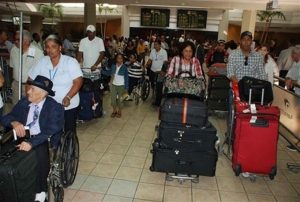 Dominicanos residen fuera comienzan a llegar a R. Dom. por fiestas navideñas