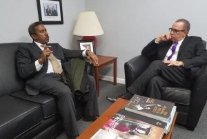 Bodegueros y Embajador ONU tratan conferencia  DR-CAFTA