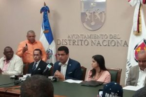 Alcalde DN: «intereses oscuros» se oponen recogida basura de noche Alcalde DN: «intereses oscuros» se oponen recogida basura de noche