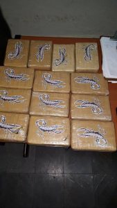 BARAHONA: DICAN ocupa 13 kilos de presunta cocaína