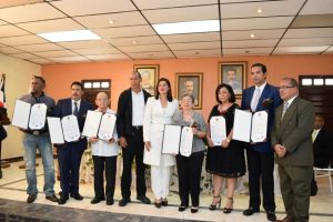 SALCEDO: Alcaldía festeja 136 aniversario provincia