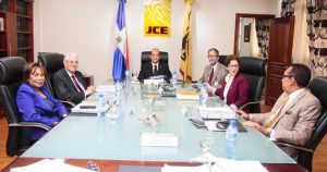 Castaños Guzmán dirigirá en JCE comisión del voto en el exterior