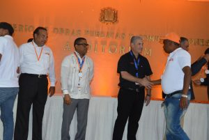 Ministro OP reconoce esfuerzo de personal de RD laboró en Haití