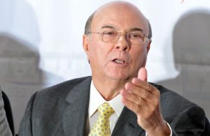 Hipólito propone formas combatir corrupción AL; reclama reformas