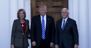 Trump llama a unidad de EE.UU en mensaje de Acción de Gracias