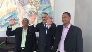 Alcaldes PRM y Frente Amplio en Barahona se juramentan en PRD Alcaldes PRM y Frente Amplio en Barahona se juramentan en PRD